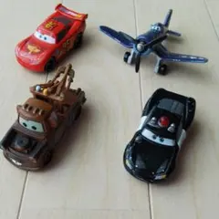 ディズニーPixarトミカ4台セット
