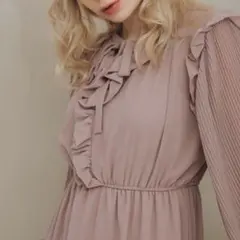 and Mary プリーツスリーブフリルワンピースのサムネイル
