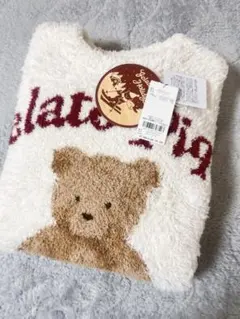 ジェラートピケ 【HOLIDAY】 スノーベアジャガードプルオーバー　アイボリー