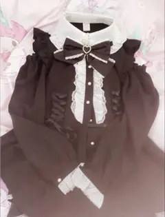 axes femme Chalmiereチョコレート柄衿ブラウス（茶） - メルカリ