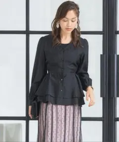 DRESS+ ペプラム　Vネックブラウス　ブラック