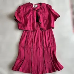 Item thumbnail for item 715d53b0-133d-44cf-a448-fd9b722a2c7f