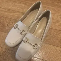 ホワイト スクエアトゥ パンプス L