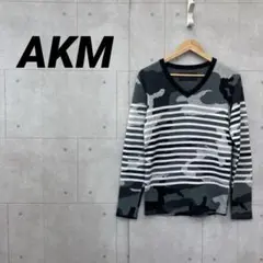 akm ニット