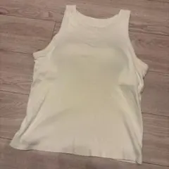 4️⃣UNIQLO カップ付きリブタンクトップ ホワイト XXL