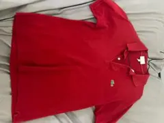レッド ポロシャツ ラコステ