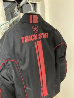 Item thumbnail for item 32d3c0f6-e73f-4af8-8f40-ea2c491e1fdf