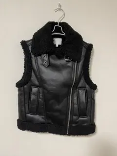 H&M ブラック ノースリーブジャケット 美品　Sサイズ