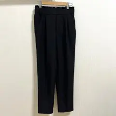 【reca】 美シルエット　センタープレス　テーパードパンツ　M