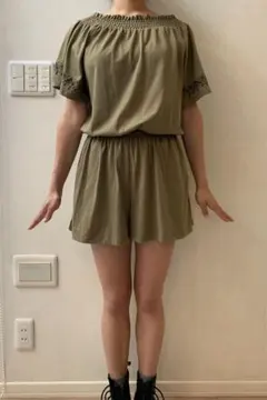 one way　キュロットワンピース　 オフショルМサイズ