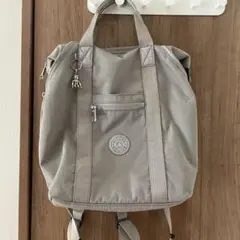 Kipling 2way リュック グレージュ