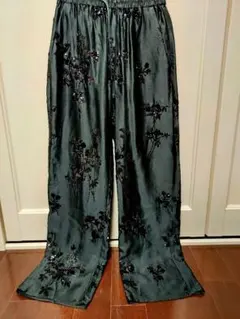 ZARA スパンコール刺繍 パンツ 美品
