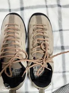 KEEN ベージュ ローカット 登山靴 24サイズ