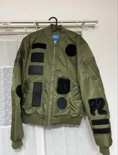 adidas MA-1ジャケット オリーブ色