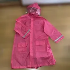 フード付きピンクレインコート 120㎝前後