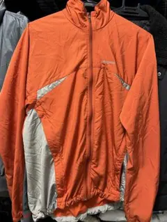 B*O様 Patagonia オレンジジャケット