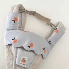 抱っこ紐カバー　よだれカバー　リバーシブル　エルゴ対応　ジャカディ　ファミリア風