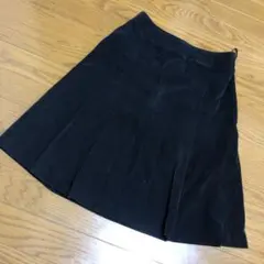 ナチュラルビューティ  プリーツ入りフレアスカート