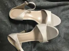 ホワイトオープントゥハイヒール