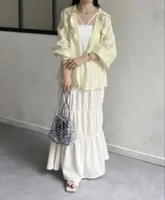 Thevon　長袖シアーシャツ　 ブラウス バックレースアップシアーシャツのサムネイル