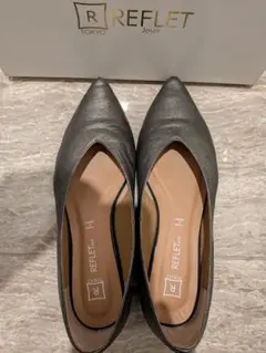 REFLET ポインテッドトゥ パンプス ガンメタルグレー　25