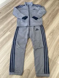 アディダス　ジャージ上下　140センチ