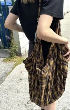 nugu ヴィンテージチェックショルダーバッグ　黄色黒