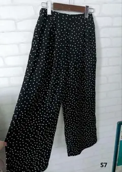 黒白水玉模様 ワイドパンツ
