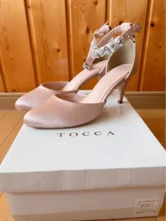 TOCCA ビジュー付き アンクルストラップ パンプス ピンク　新品未使用品のサムネイル