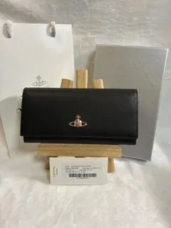 新品未使用、希少】Vivienne Westwood 長財布 ブラック - メルカリ