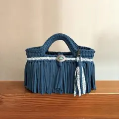 Item thumbnail for item 33ad65da-dccb-4ff5-9896-ab1b978be37f