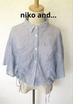 値引き× ニコアンド　綿100ストライプ ギャザー クロップドシャツ ショート丈のサムネイル