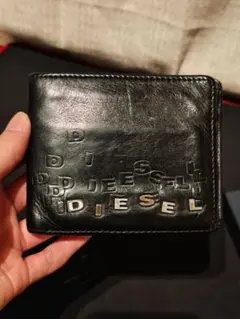 DIESEL 二つ折り財布 ブラック レザーのサムネイル