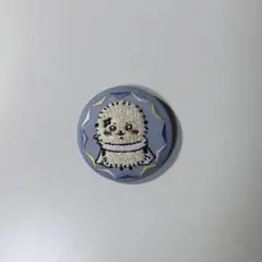 ちいかわ 刺繍缶バッジビスケット ラッコ