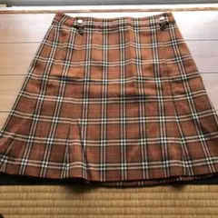 SALE価格　バーバリー　チェックスカート36 インチ