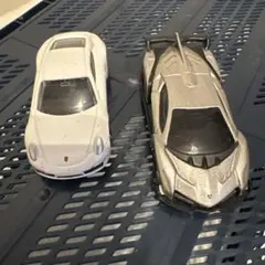 トミカ ランボルギーニ ヴェネーノ & ポルシェ911 カレラ 2台セット