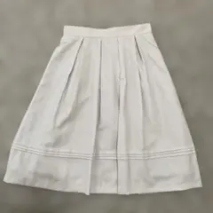 ［Most Collection］ひざ丈フレアスカート　薄いベージュ色