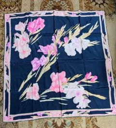 レオナール シルクスカーフ