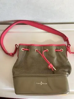 Cole Haan ショルダーバッグ オリーブグリーン/ピンクのサムネイル