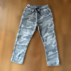 next グレーカモ柄長ズボン　5〜6years