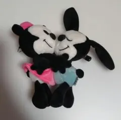 ディズニーストア／ぬいぐるみバッジ／オズワルド、オルテンシア