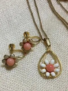 昭和レトロ　桃色珊瑚　珊瑚　ネックレス　ピアス