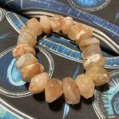 天然石　桜瑪瑙　ラフカットブレスレット