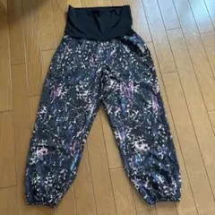 lululemon ヨガパンツ 総柄のサムネイル