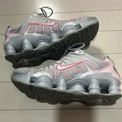 Nike Shox TLシルバー/ピンク スニーカー