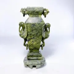 翡翠の置物 ひすい 玉の原石 木製台座付き 天然石 緑石 鑑賞石 - メルカリ