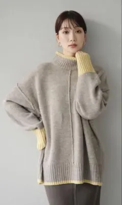 lumier ハイネックニットプルオーバー　グレー×イエロー