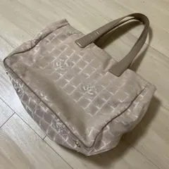CHANEL ニュートラベルライン トートバッグのサムネイル