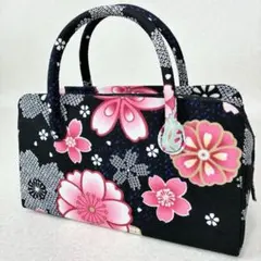 利休バッグ 和装バッグ 和装小物 花柄 黒 着物　浴衣　ハンドバッグ　留鋲のサムネイル