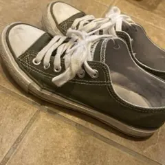 スニーカー　sサイズ　23cmくらい　レディース